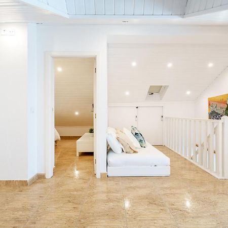Charming Nazare Apartment-1 Minute To The Beach Екстериор снимка