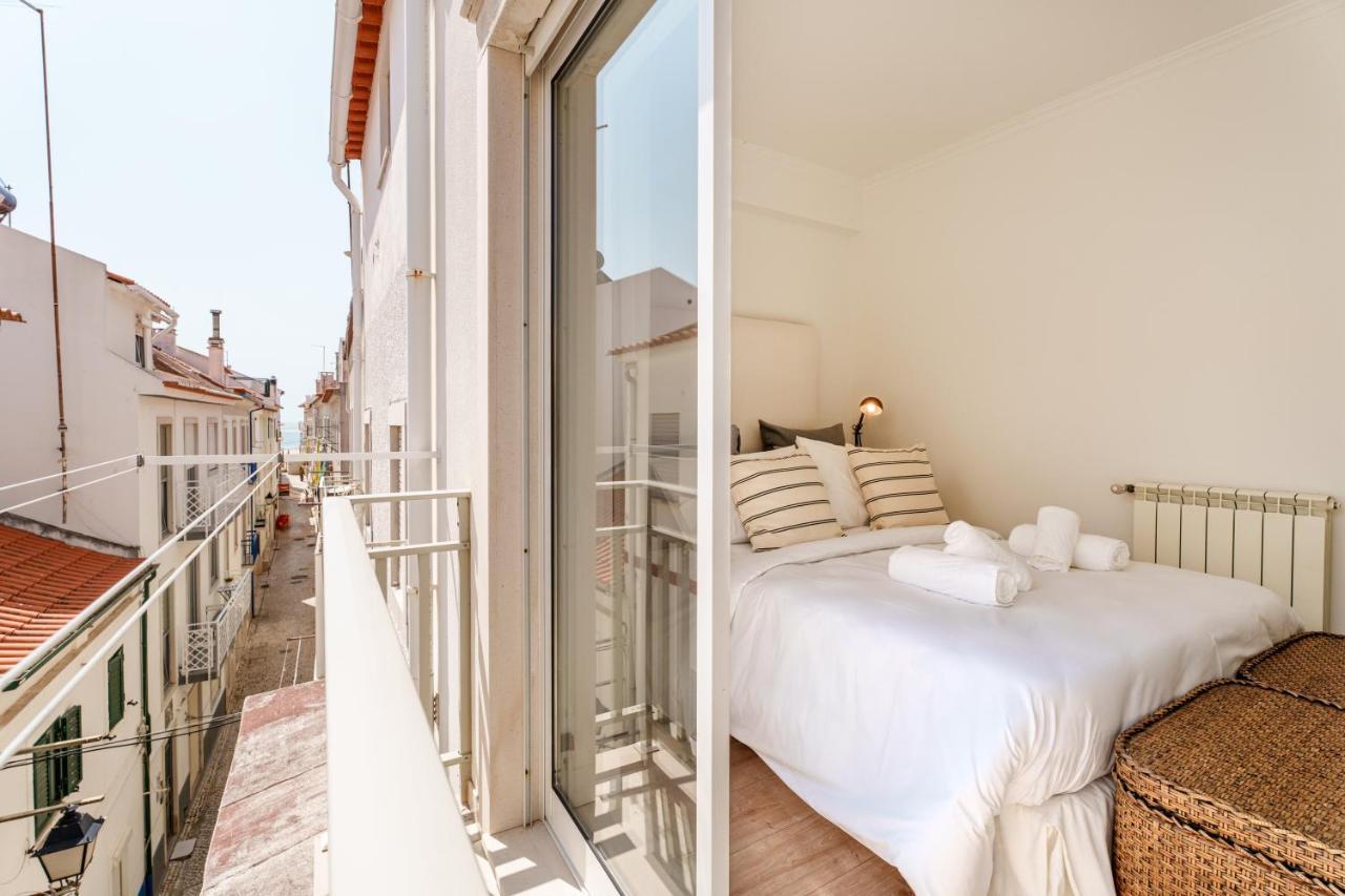 Charming Nazare Apartment-1 Minute To The Beach Екстериор снимка