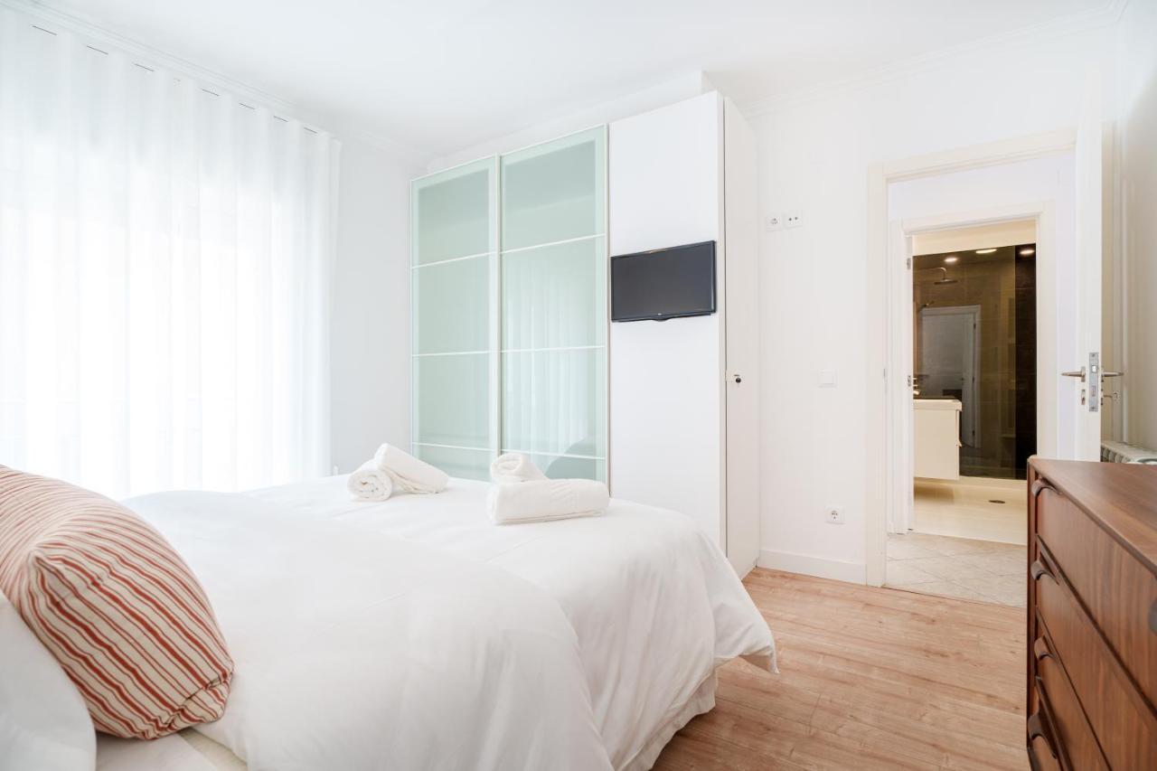 Charming Nazare Apartment-1 Minute To The Beach Екстериор снимка